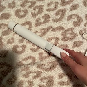 T3 bodywaver curling iron
